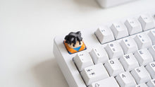 Cargar imagen en el visor de la galería, Goku Normal on white keyboard