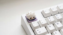 Cargar imagen en el visor de la galería, Killua Normal on white keyboard