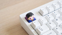 Cargar imagen en el visor de la galería, Reyna on white keyboard