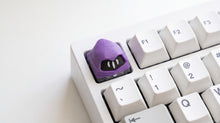 Cargar imagen en el visor de la galería, Omen on white keyboard