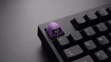 Cargar imagen en el visor de la galería, Omen on black keyboard
