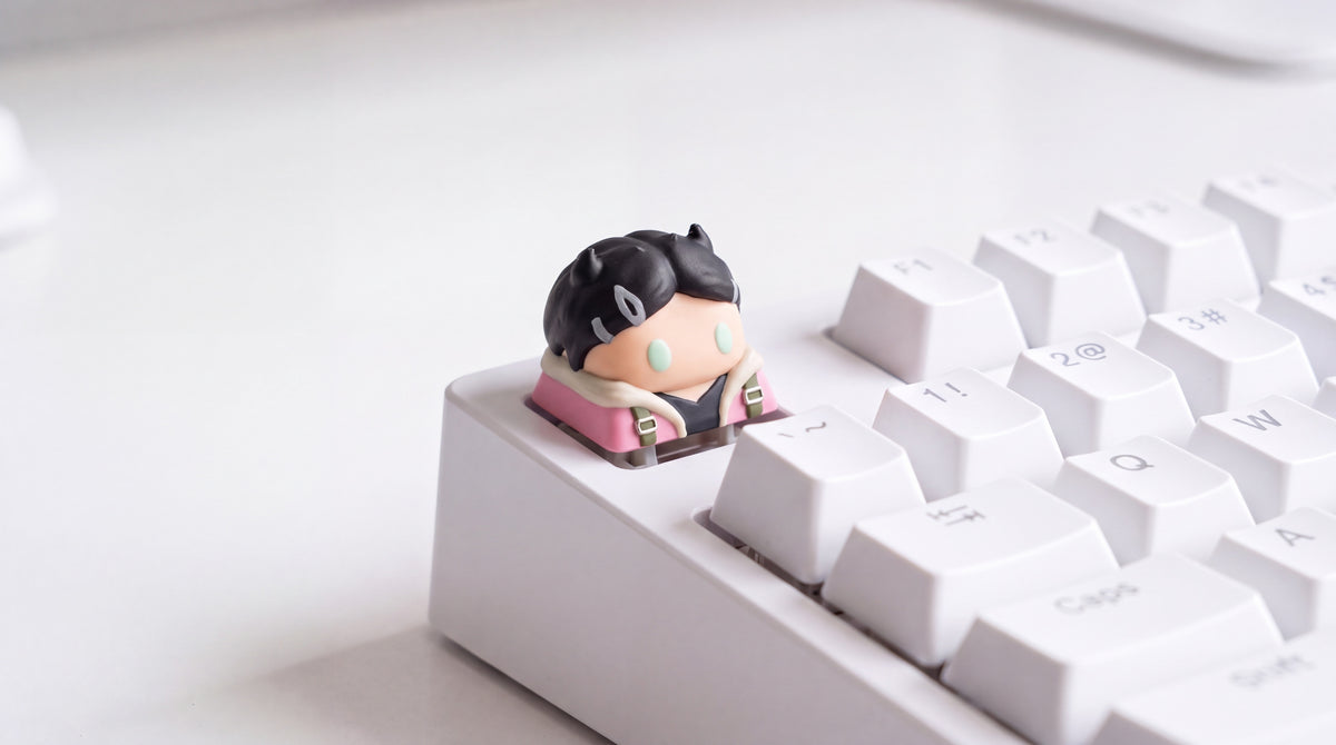 Clove en teclado blanco