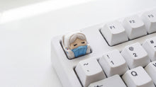 Cargar imagen en el visor de la galería, Frieren Durmiendo on white keyboard
