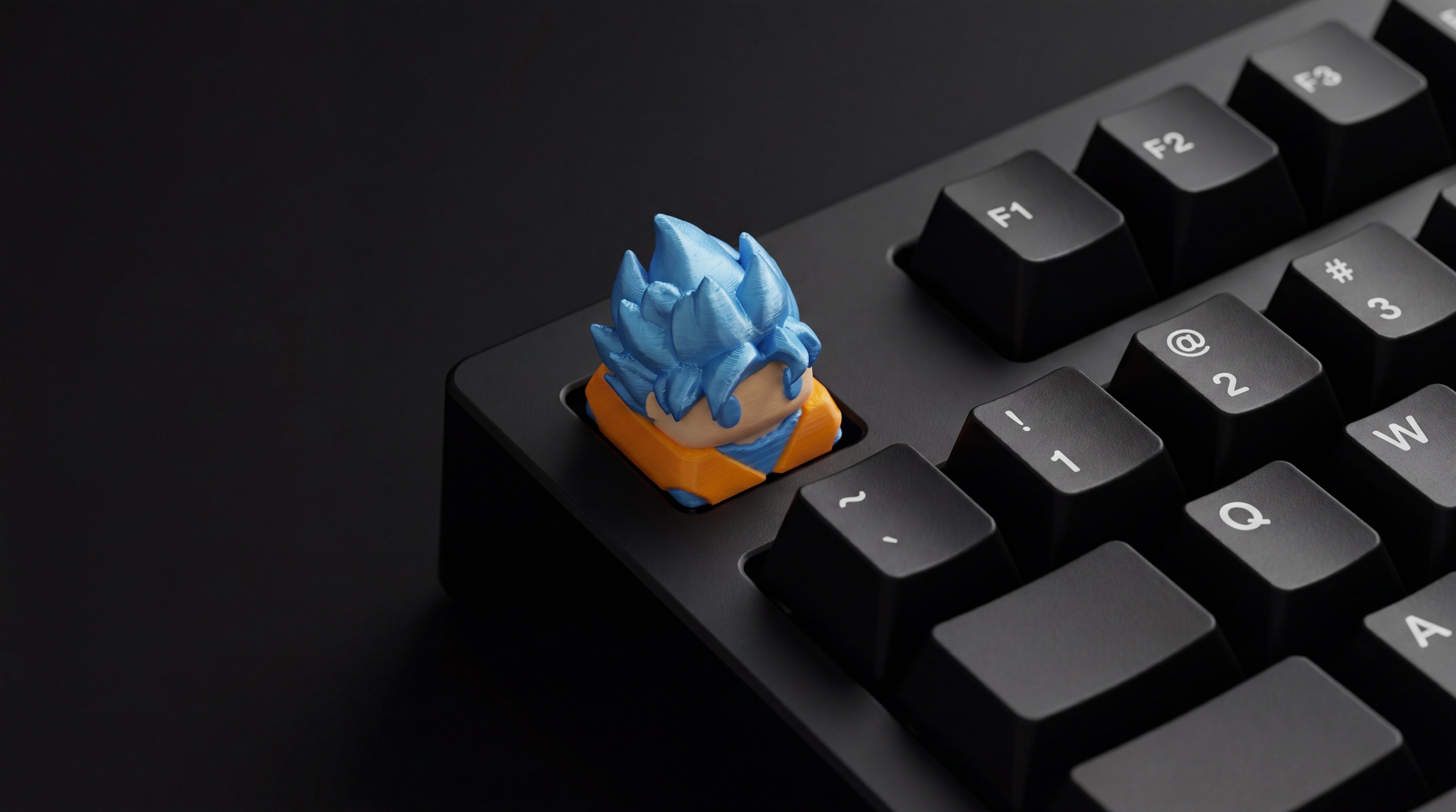 Goku Super Saiyajin Blue on black keyboard