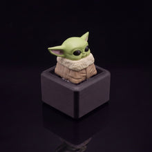Cargar imagen en el visor de la galería, En clicker (negro) · Baby Yoda  · 55555152380072
