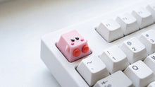 Cargar imagen en el visor de la galería, Kirby Normal on white keyboard
