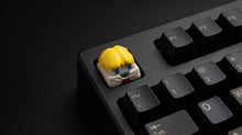 Cargar imagen en el visor de la galería, Naruto Niño on black keyboard
