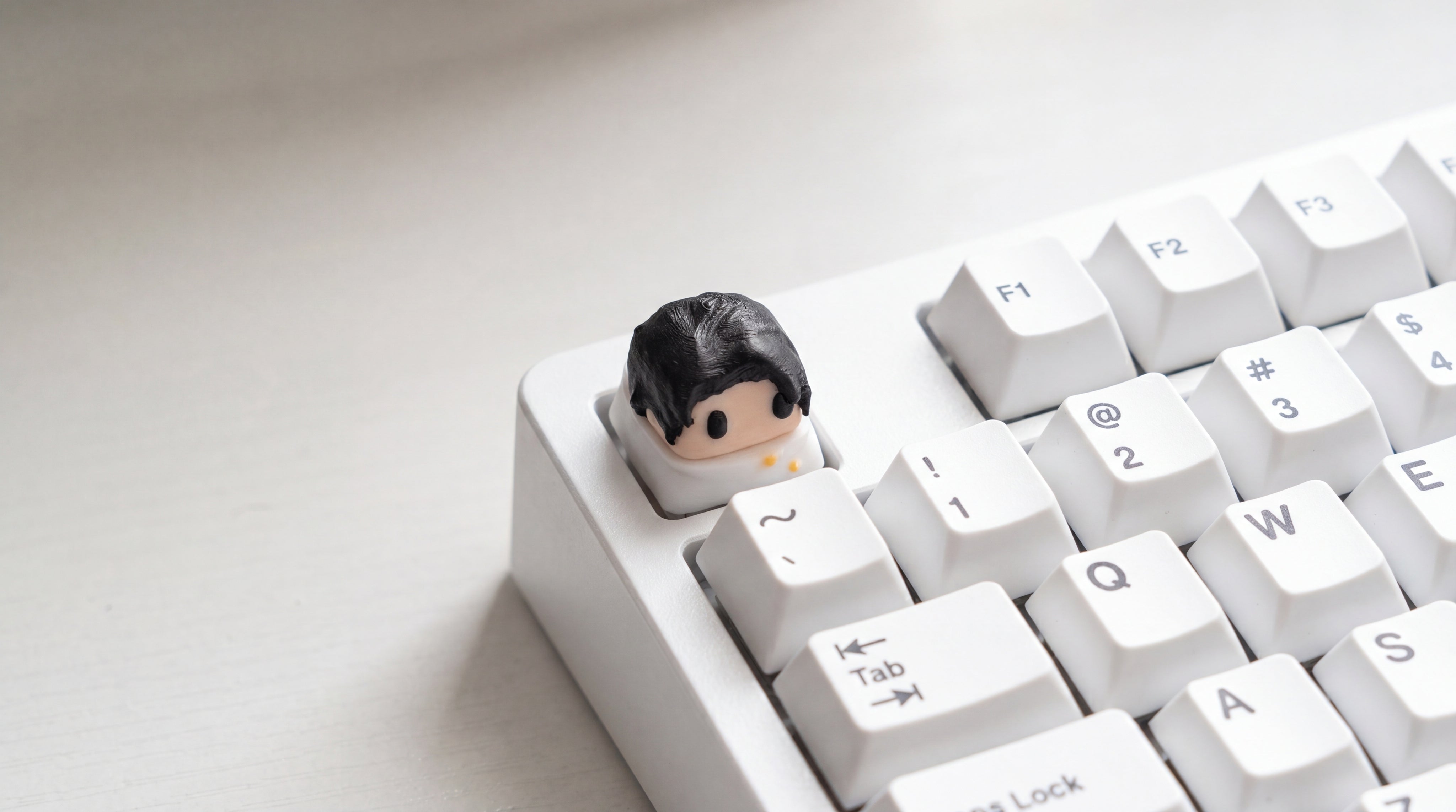 Yuta on white keyboard